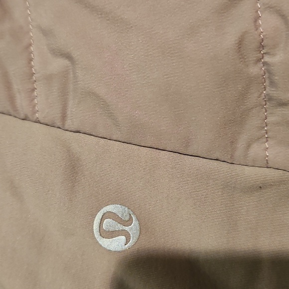 Lululemon Vest - Picture 3 of 4